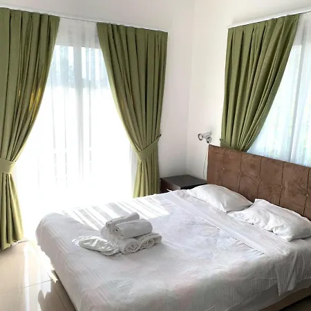 Luxury Two-bedroom In Amazing Place Lukomorye B5 Lägenhet