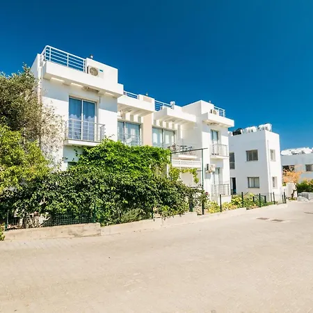 Luxury Two-bedroom In Amazing Place Lukomorye B5 Karavas (Northern Cyprus)