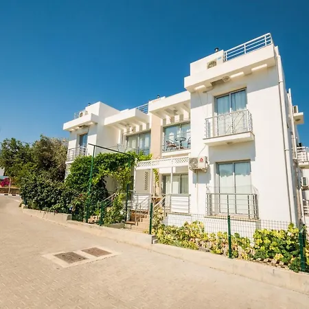 Luxury Two-bedroom In Amazing Place Lukomorye B5